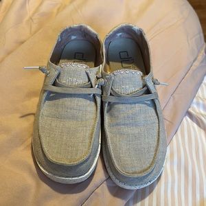 Hey dude shoes